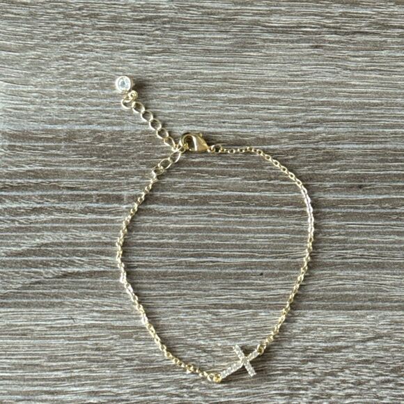 Cross bracelet N745 - Picture 3 of 5